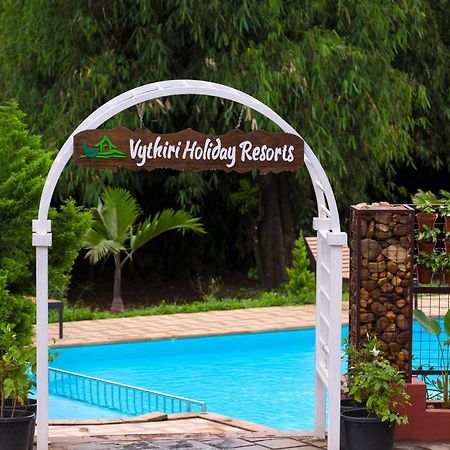 Vythiri Holiday Resort Exterior photo